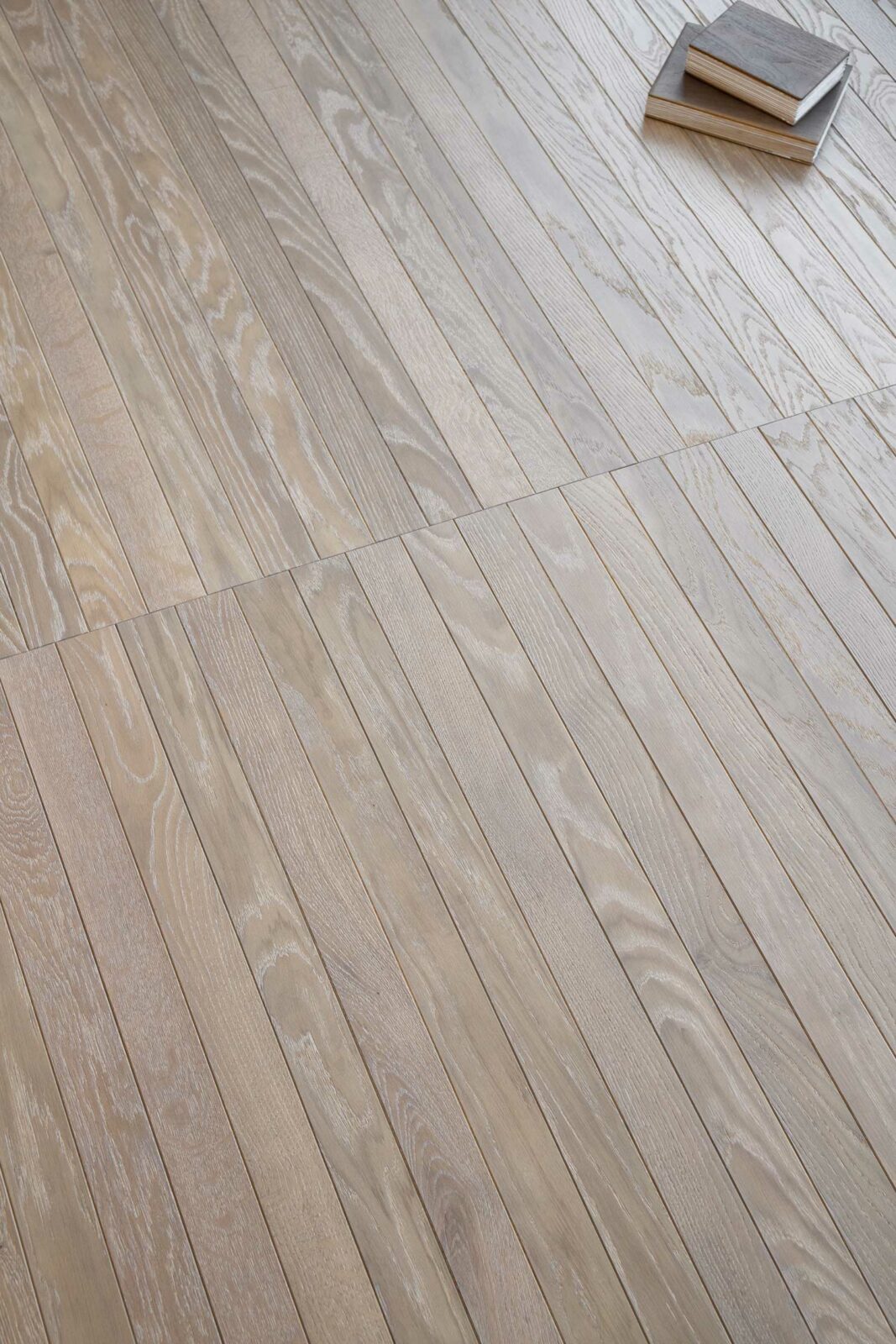 Rovere Pietra posato a pettine